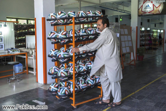 Fifa World Cup Soccer Ball to produce in Pakistan (4)